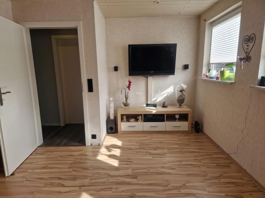 Gemuetliche 3-Zimmer-Wohnung, Zentral Gelegen Apensen Extérieur photo